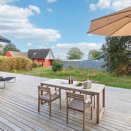 בית נופש Stunning In With Sauna נקסו